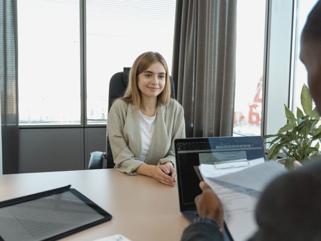 How to Pass a Job Interview Abroad: Preparation, Behaviour & Confidence (2026 Guide)