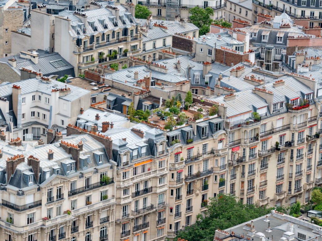 Salaries in France: What You Will Really Earn in 2026